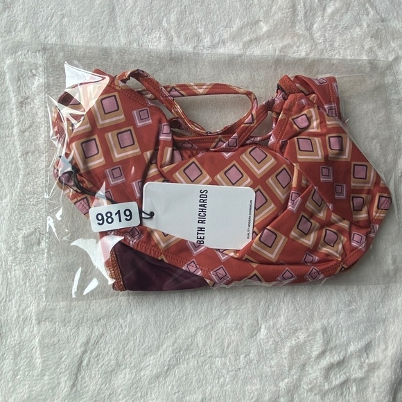 New! Beth Richards Gina one piece in Triangle geo print , saffron 19819 - Picture 16 of 16